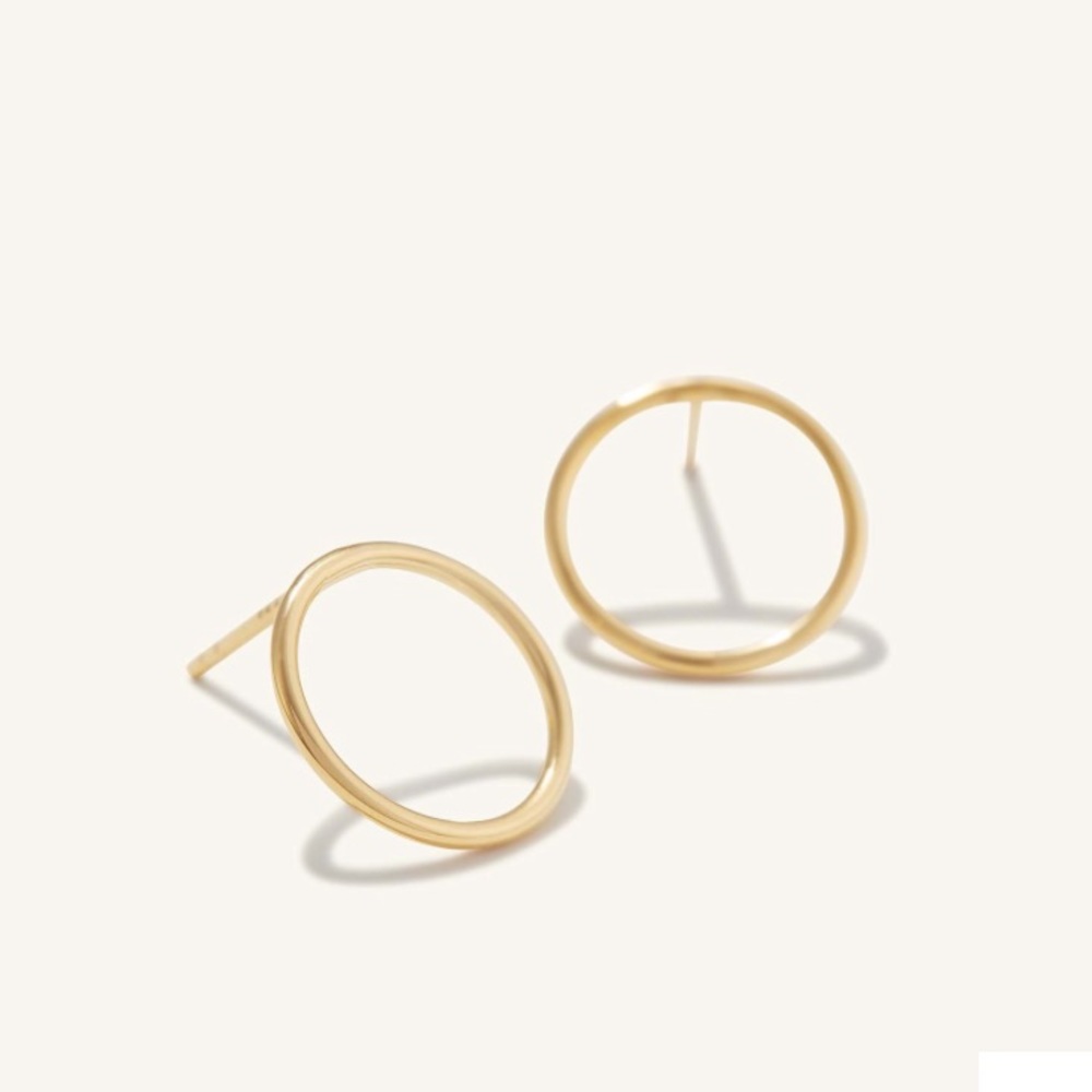 Mejuri 360 hoops